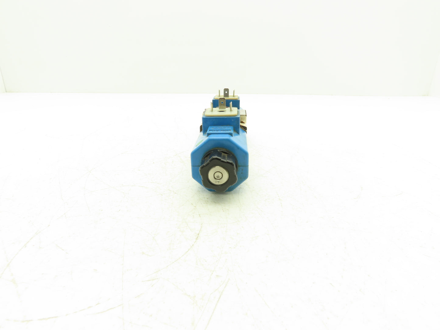 Toyo-oki HD3-3W-BDA-025A-WDD2S-UL-A Hydraulic Directional Solenoid Valve 24VDC