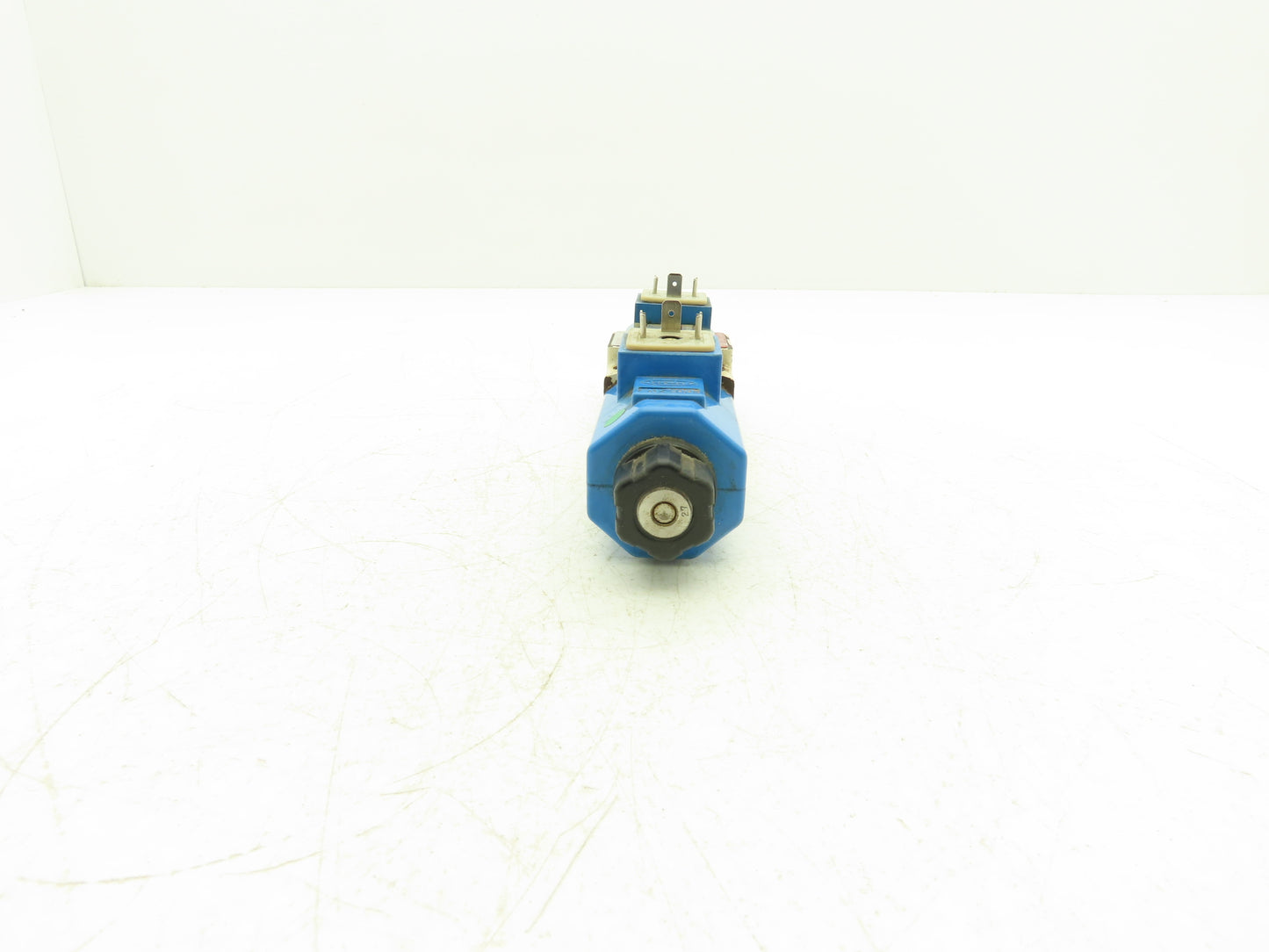 Toyo-oki HD3-3W-BDA-025A-WDD2S-UL-A Hydraulic Directional Solenoid Valve 24VDC