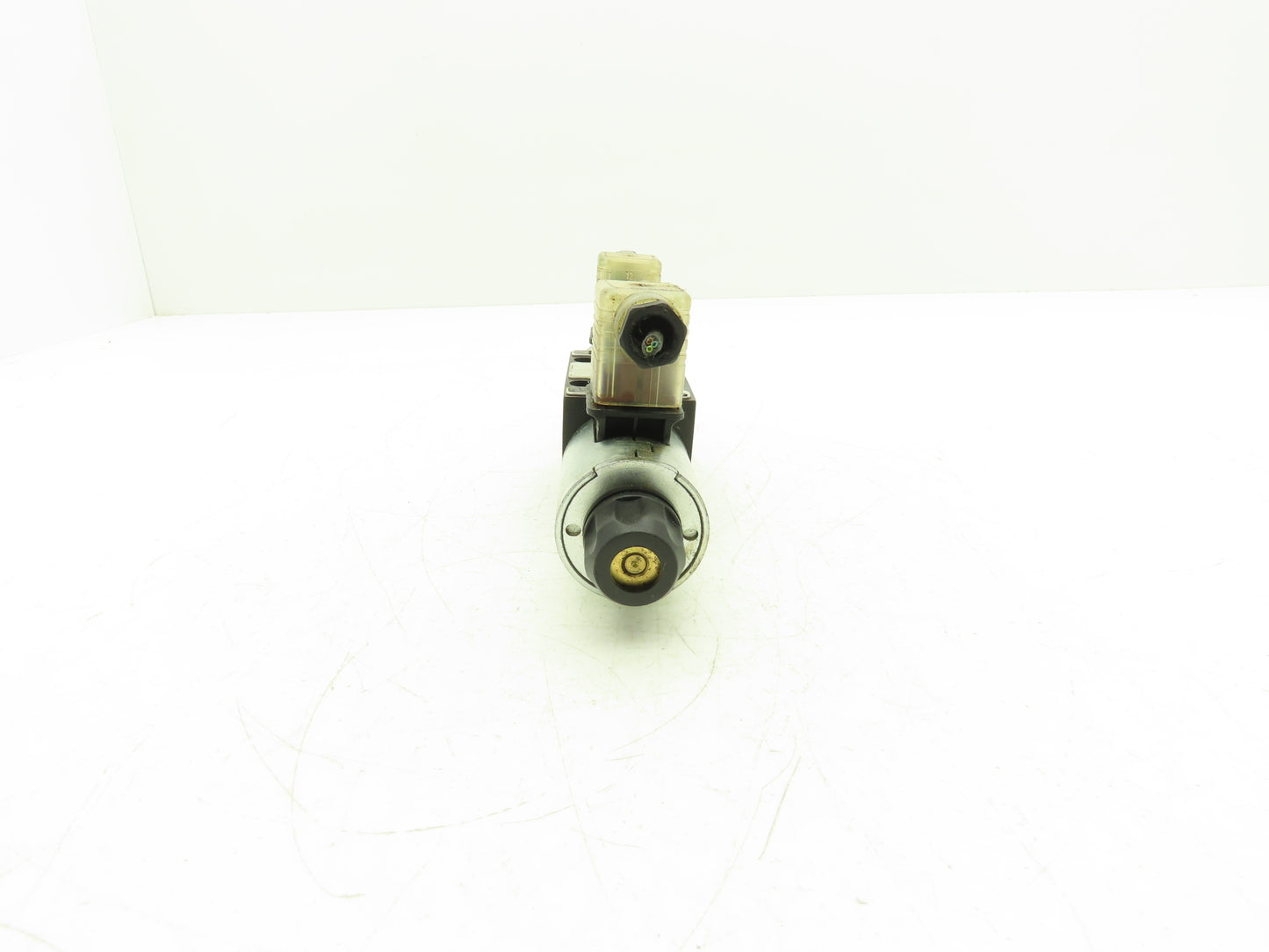 Parker D1VW020DNJW Hydraulic Directional Solenoid Valve 5000 PSI 24VDC