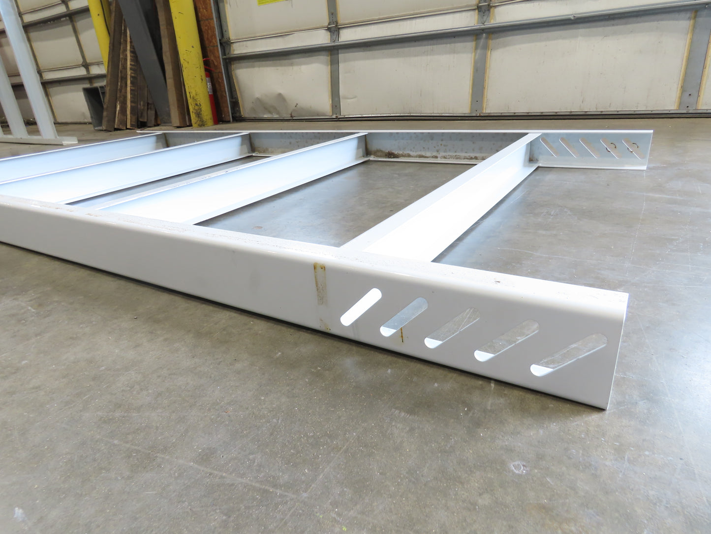 Hytrol HPS 43"W Conveyor Leg 90" Top Section Extension No Brackets WHITE