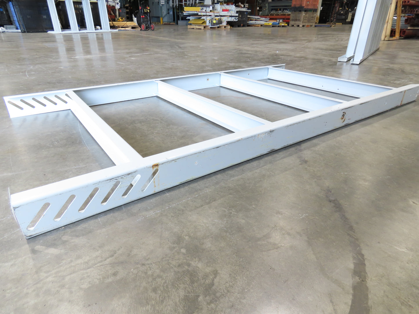 Hytrol HPS 43"W Conveyor Leg 84" Top Section Extension No Brackets WHITE