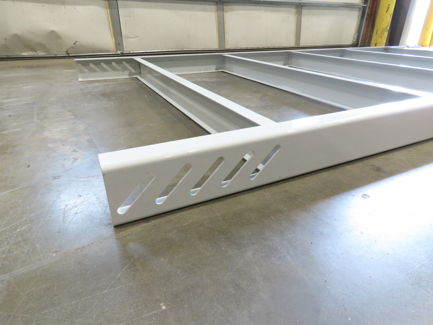 Hytrol HPS 49"W Conveyor Leg 102" Top Section Extension No Brackets WHITE