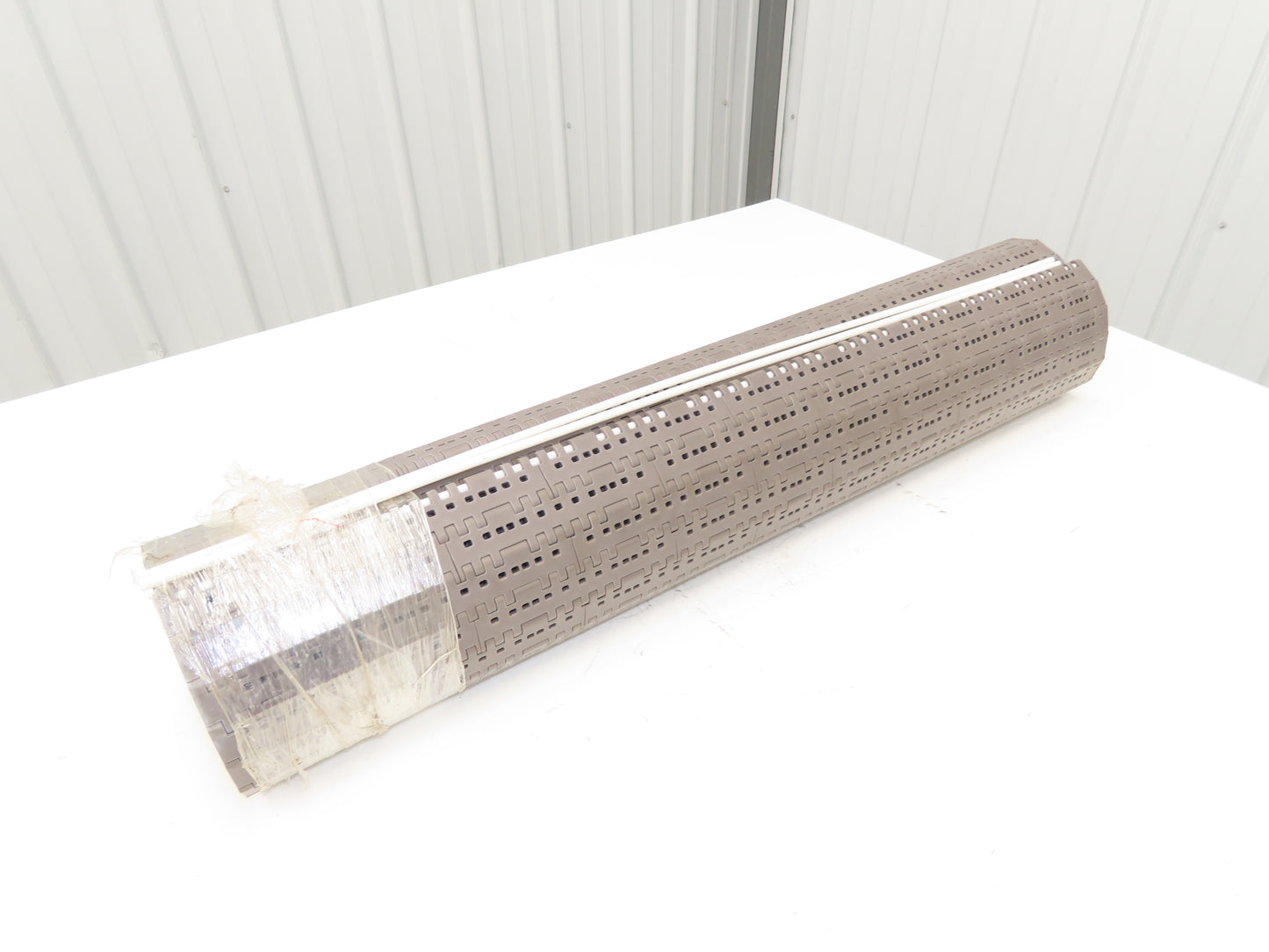 Rexnord HP7706-33 MatTop Perforated Top Plastic Conveyor Chain 33"W 10' Length