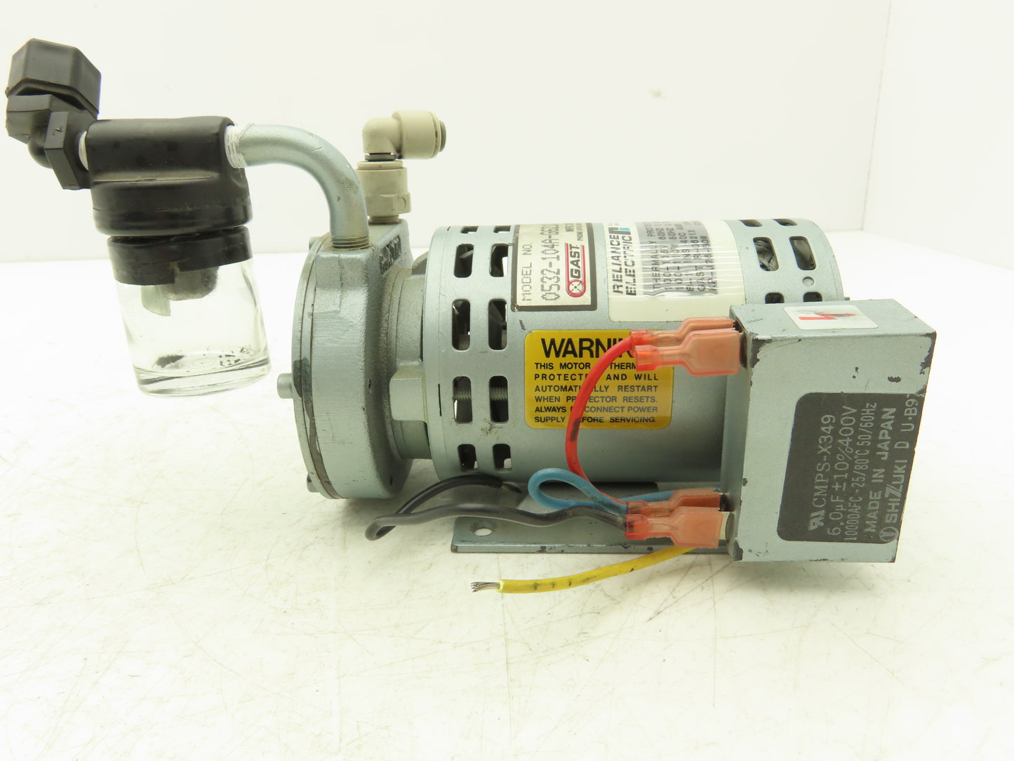 Gast 0532-104A-G621X Motor Mounted Rotary Vane Vacuum Pump 0.6 CFM 15 PSI 115V