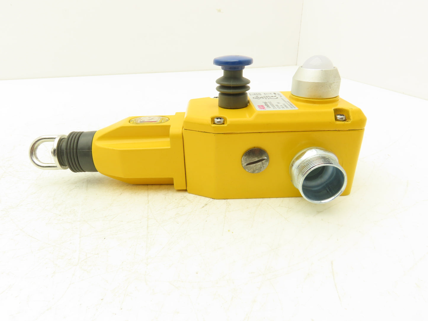 ABB LineStrong2 Rope Pull Grab Wire Safety Switch 240VAC E-Stop 2TLA050202R1332