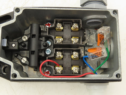 Schmersal ZQ 900-22N Cable Pull Grab Wire Safety Switch IP65 E-Stop 101184475