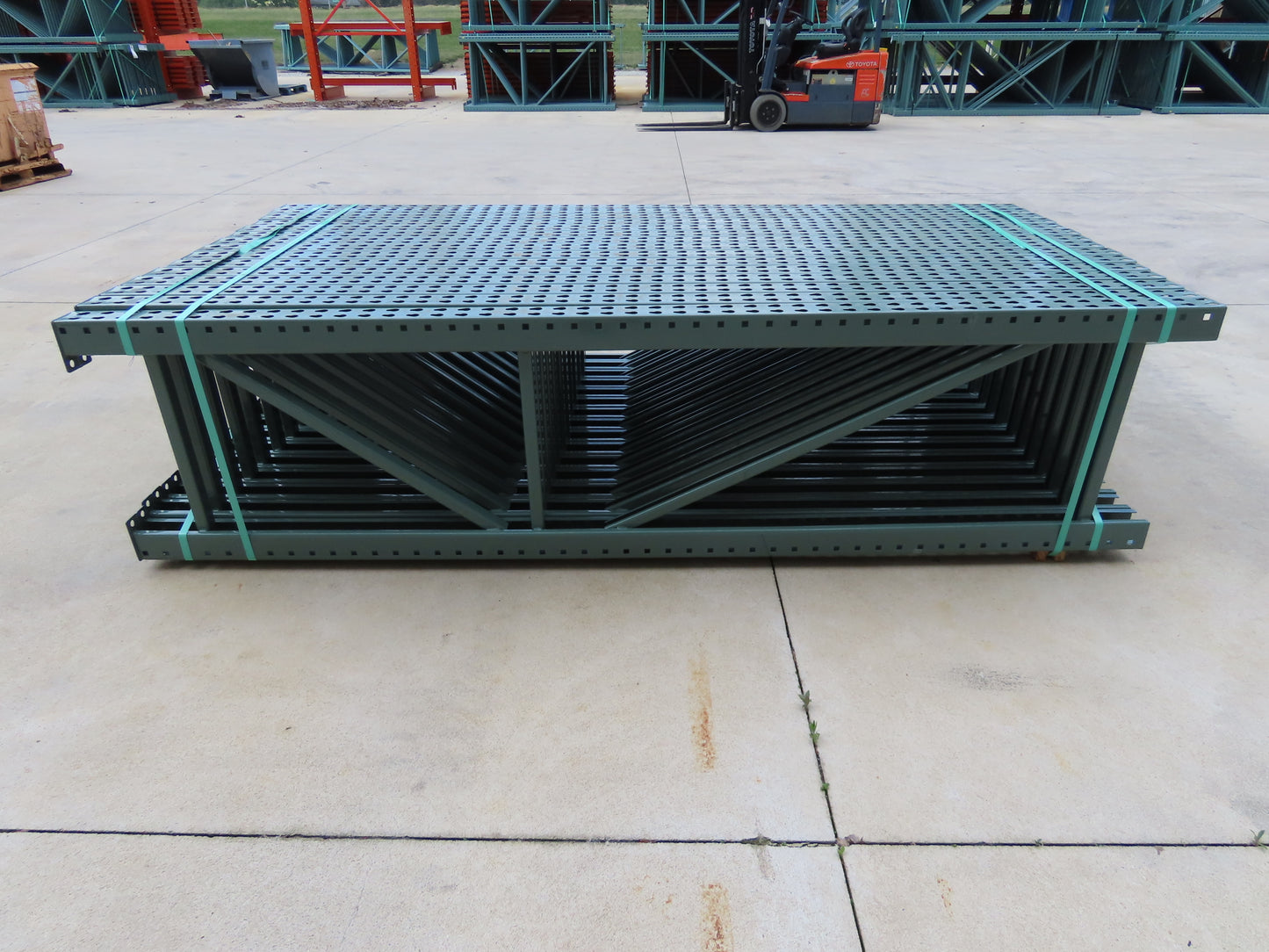 Interlake 8' x 24" Teardrop Pallet Racking Upright 3x3" Leg 23900Lb Green