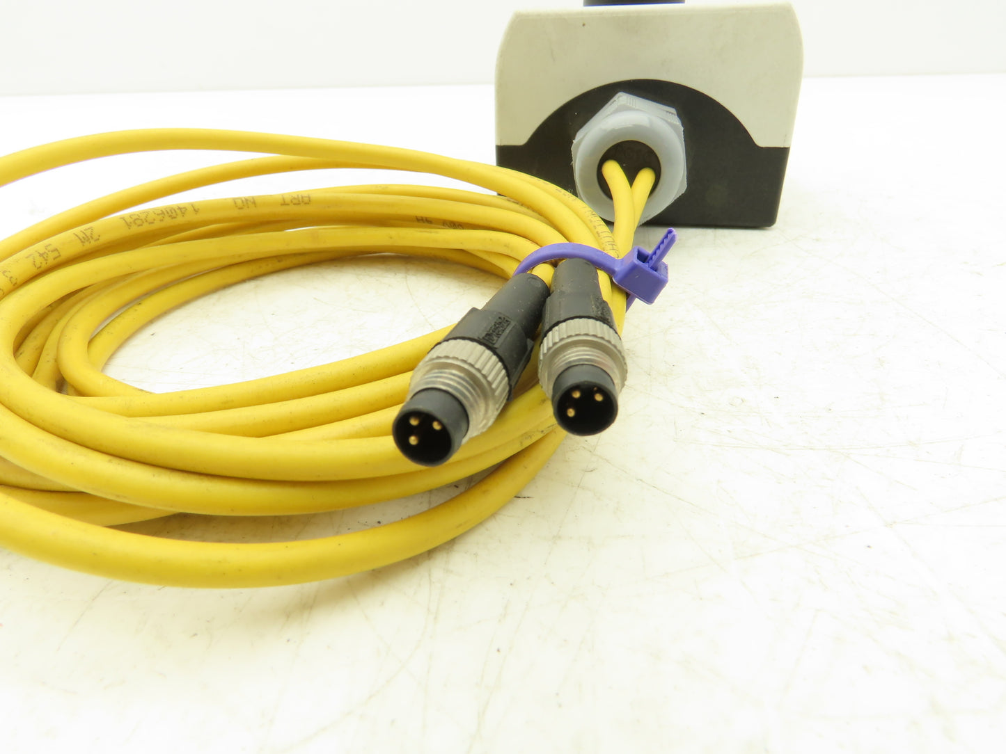 IEC 60947-5-1 Pushbutton Control Station Enclosure Reset Single Button Box