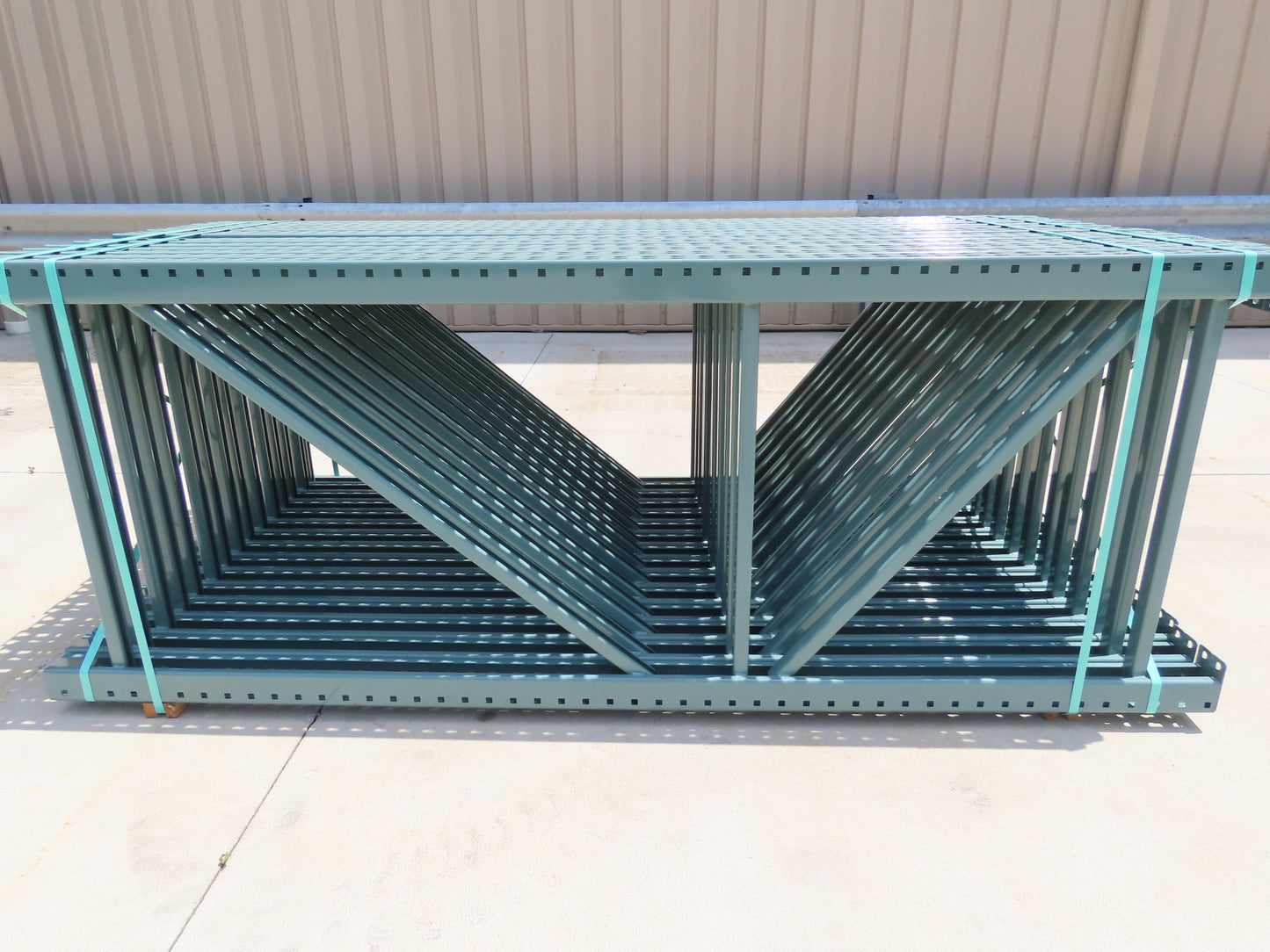 Interlake 8' x 36" Teardrop Pallet Racking Upright 3x3" Leg 23900Lb Green