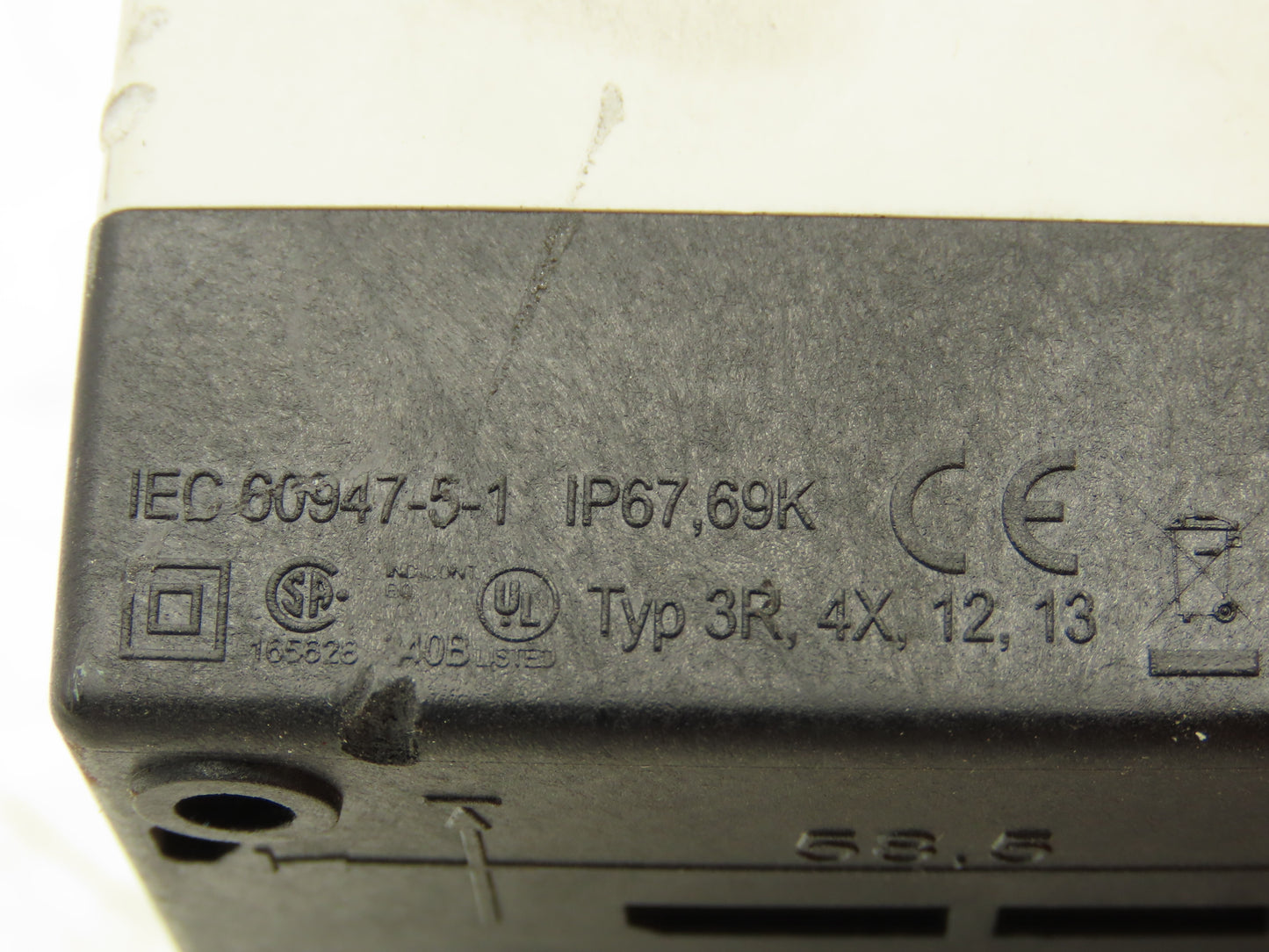 IEC 60947-5-1 Pushbutton Control Station Enclosure Reset Single Button Box