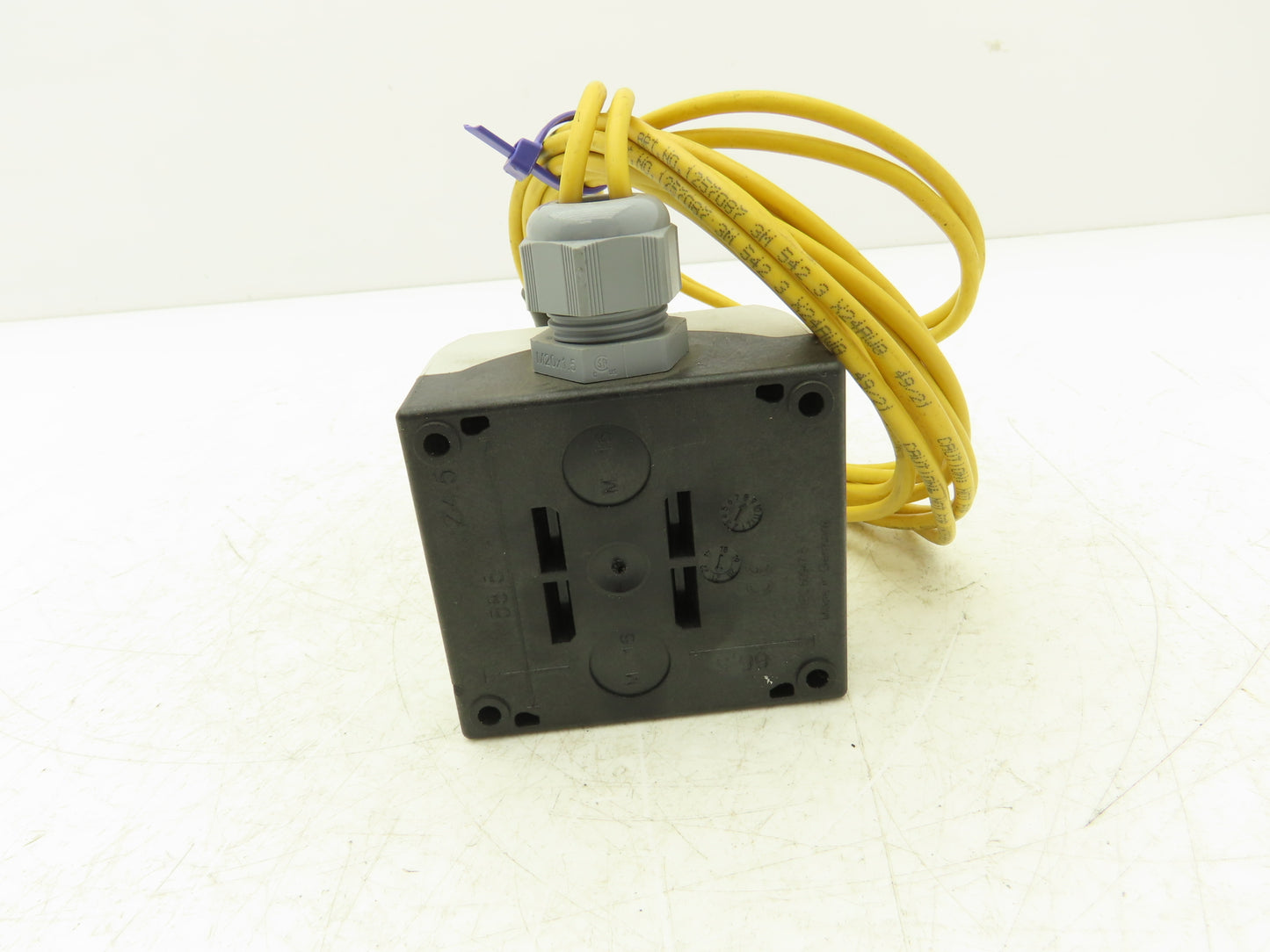 IEC 60947-5-1 Pushbutton Control Station Enclosure Reset Single Button Box