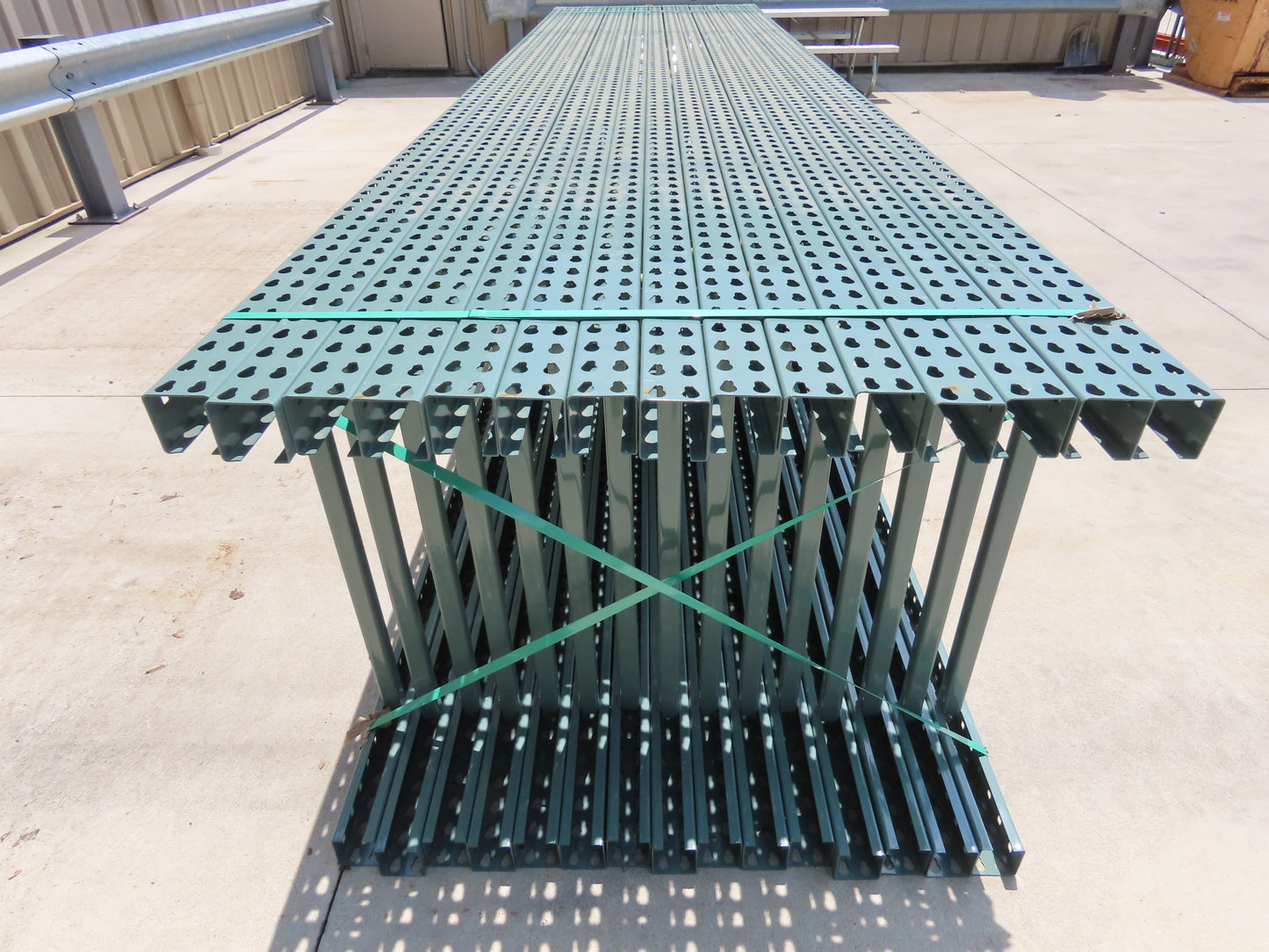 Interlake 16' x 36" Teardrop Pallet Racking Upright 3x3" Leg 23900Lb Green