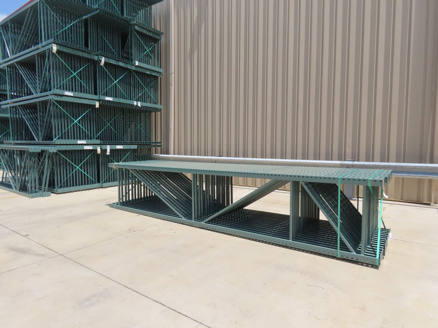 Interlake 16' x 36" Teardrop Pallet Racking Upright 3x3" Leg 23900Lb Green