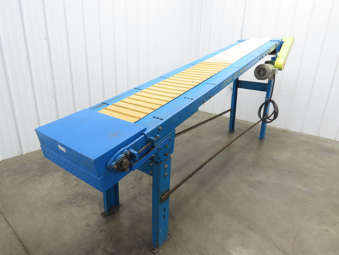 New London Engineering 21"x 10' Incline Conveyor 12" Cleated Belt .5Hp 3PH 25FPM