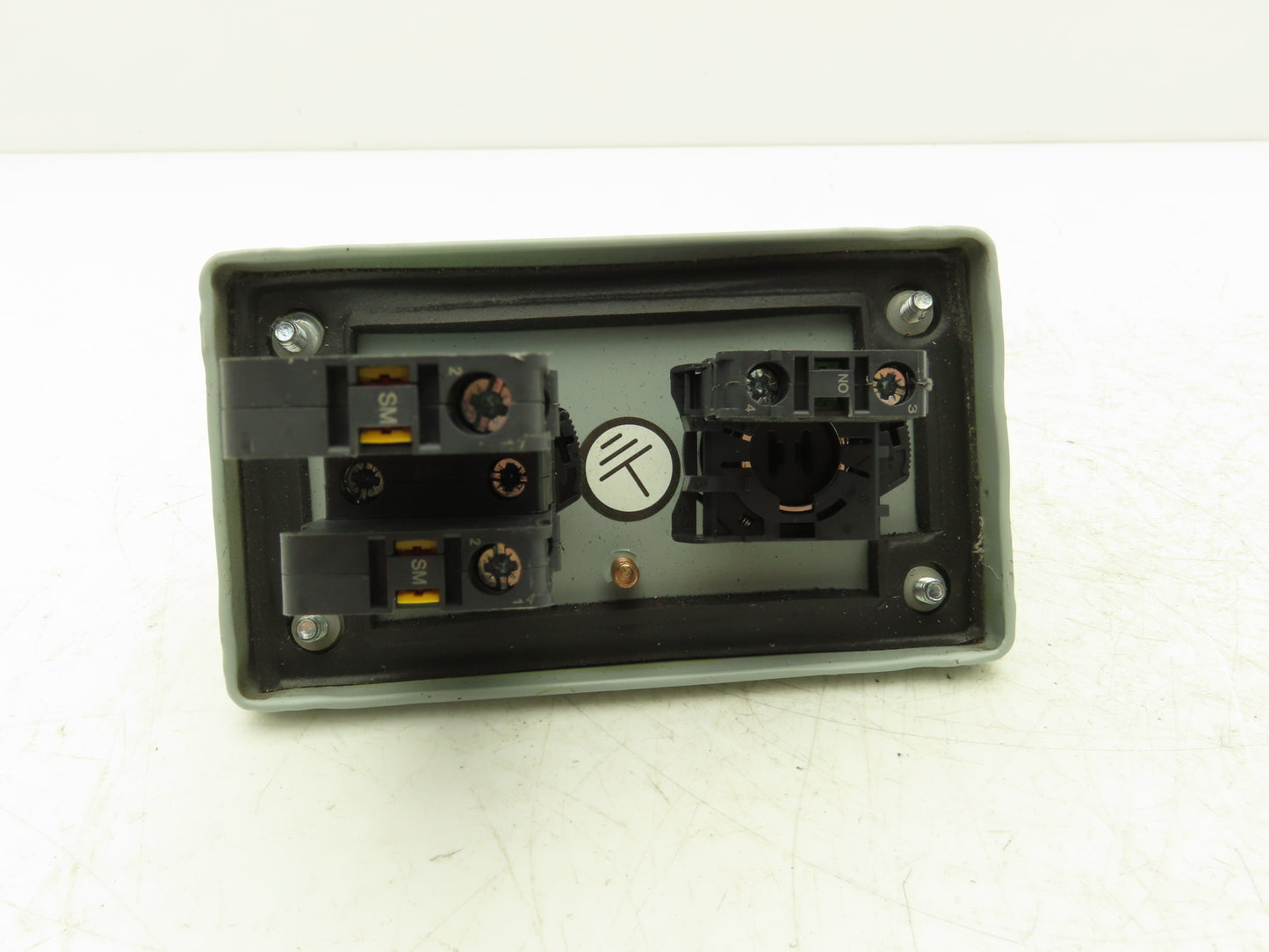 Hoffman E2PBGXM Allen Bradley Push Button Enclosure E-Stop With Reset Switch