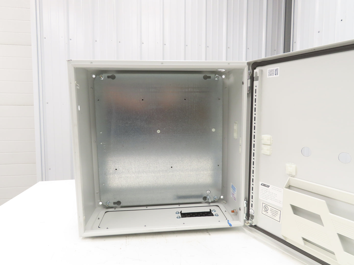 Rittal AX 1050.000 Electrical Enclosure Junction Box 500x500x190mm Type 12 3R