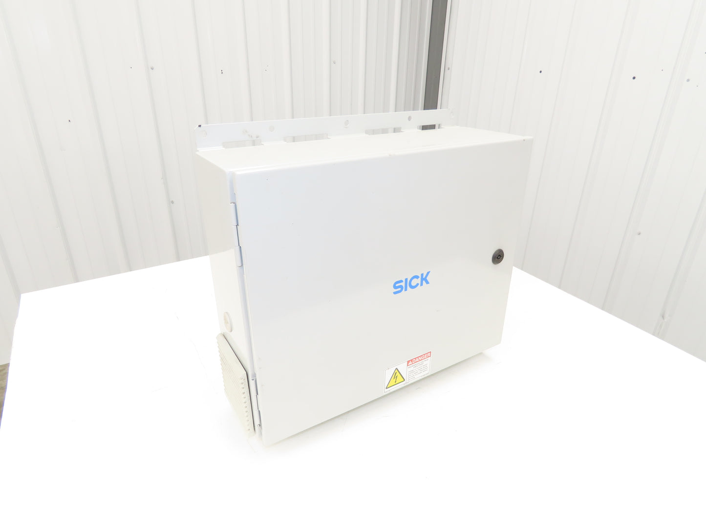 Sick MSC800-2120T00 System Controller Enclosure 19-1/2"x15-3/4"x6" 1056555 Empty