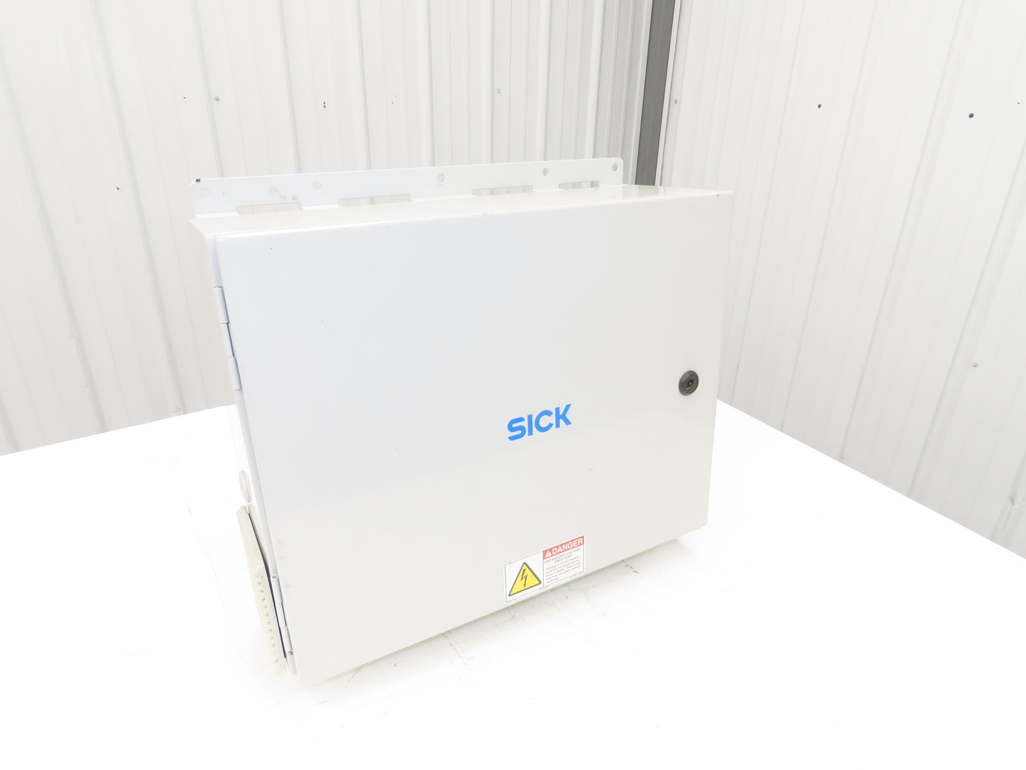 Sick MSC800-2120T00 System Controller Enclosure 19-1/2"x15-3/4"x6" 1056555 Empty