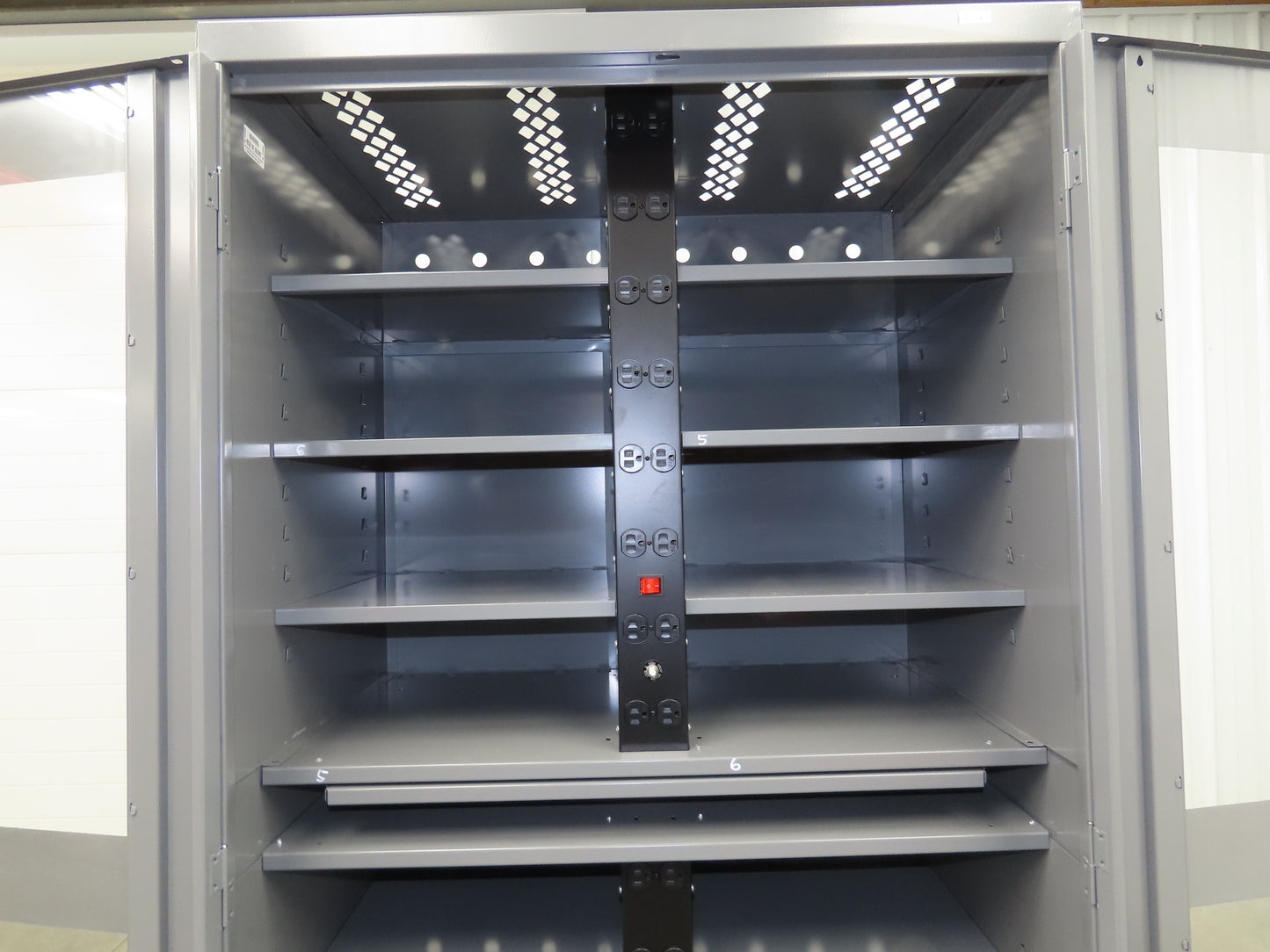 Uline H-8960 Storage Charging Cabinet 32 Outlet 120V Clear Dual Door 36" Wide