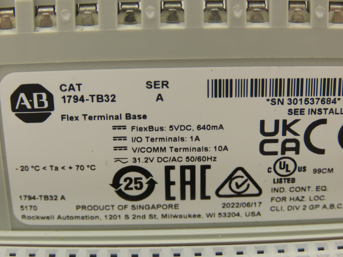 Allen-Bradley 1794-OB32P Output Module I/O 32 Point 24VDC Ser A W/Base 1794-TB32