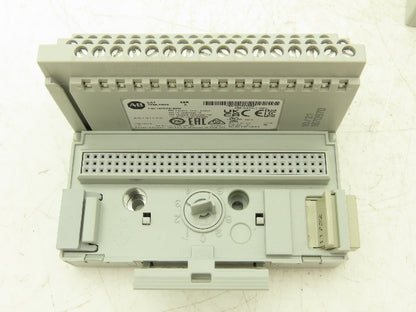 Allen-Bradley 1794-OB32P Output Module I/O 32 Point 24VDC Ser A W/Base 1794-TB32