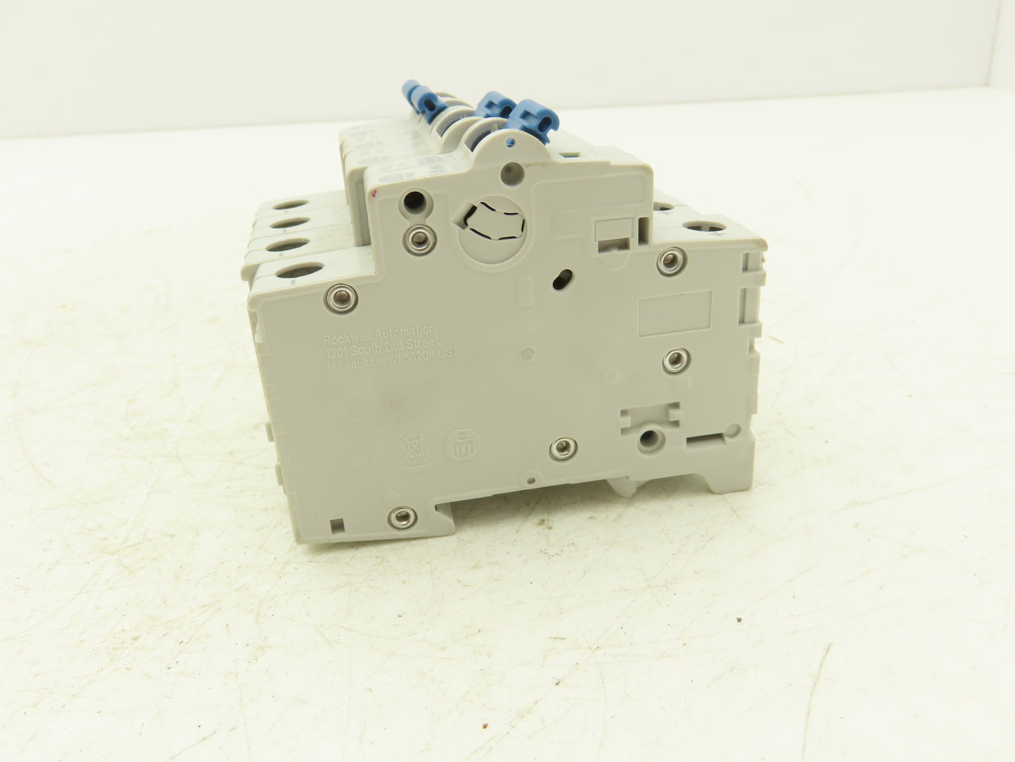 Allen Bradley 1492-D1C160 Mini Circuit Breaker 16A 1-Pole 220V 1PH Lot of 4