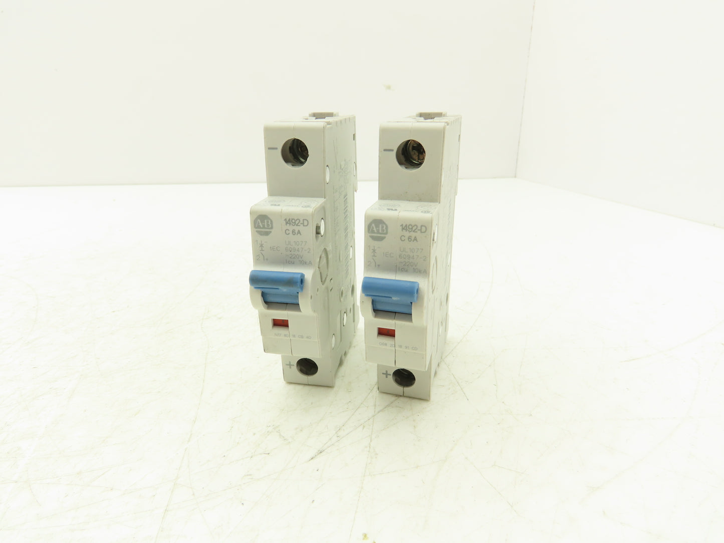 Allen Bradley 1492-D1C060 Mini Circuit Breaker 6A 1-Pole 220V 1PH Ser D Lot of 2