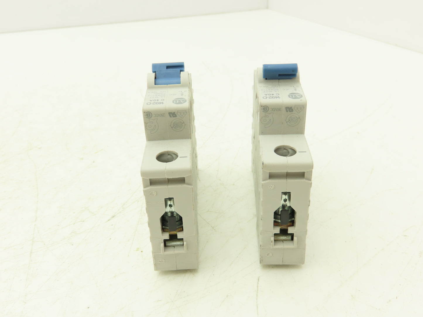 Allen Bradley 1492-D1C400 Mini Circuit Breaker 40A 1-Pole 220V Ser D Lot of 2
