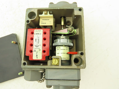 Square D 9012 GJW-1 Differential Pressure Switch 15-825 PSI Difference Ser C