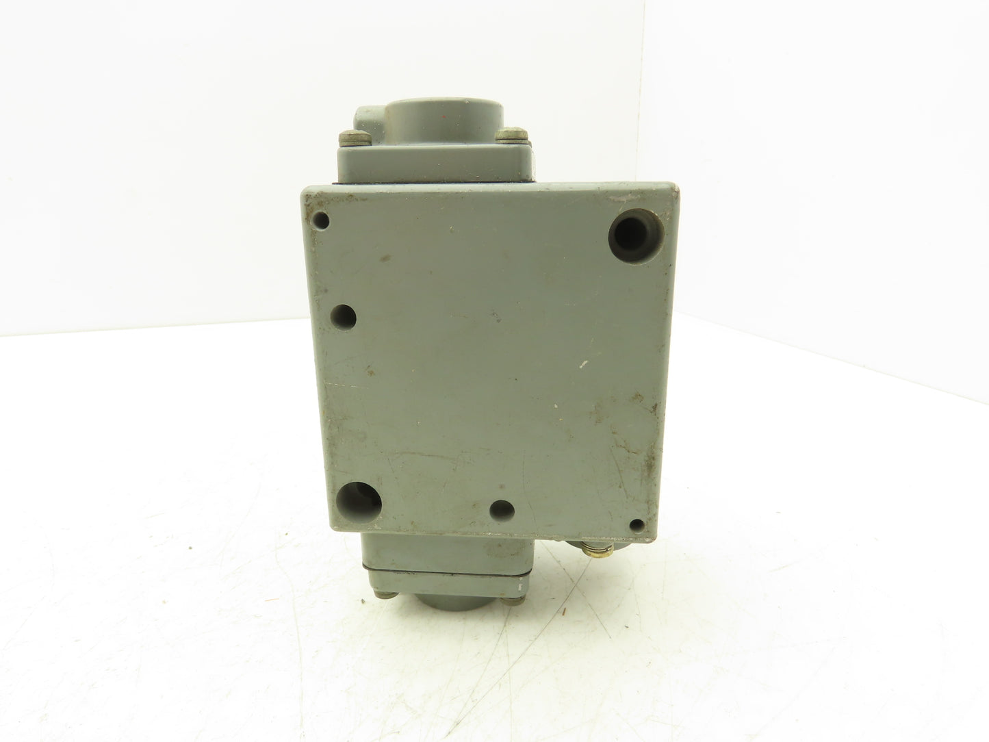 Square D 9012 GJW-1 Differential Pressure Switch 15-825 PSI Difference Ser C
