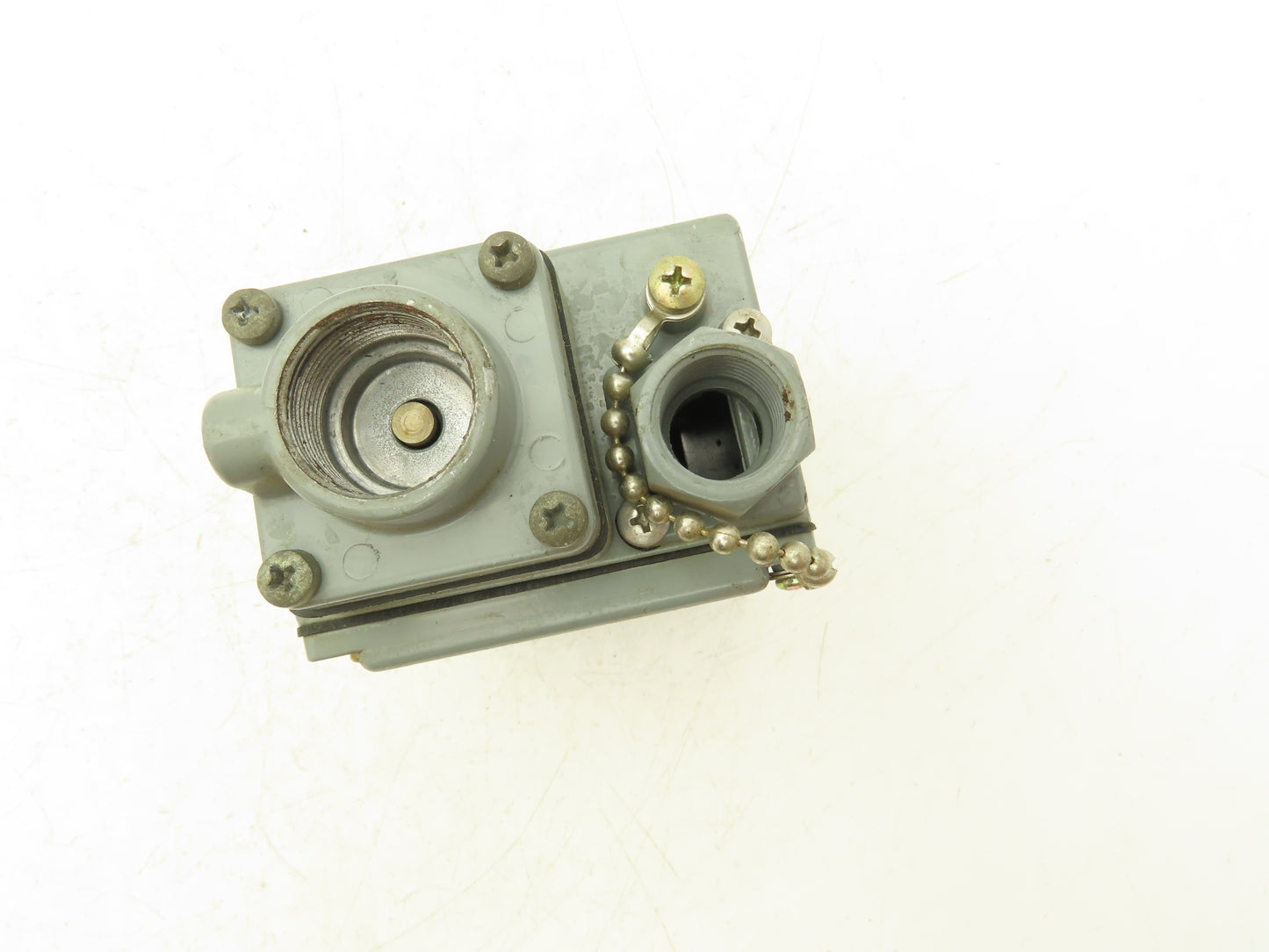 Square D 9012 GJW-1 Differential Pressure Switch 15-825 PSI Difference Ser C