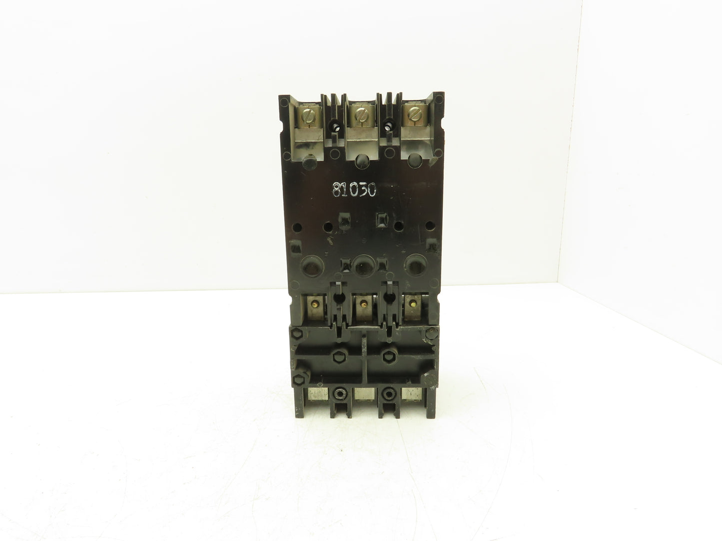 BC110124 MCP13300RC Motor Circuit Protector Breaker 3PH 600VAC With EL3030R