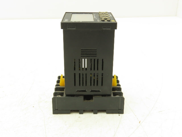 Omron H5CX-L8SD Timer Relay Digital 8 Pin 0.001sec-9999h  24V With P2CF-08 Base