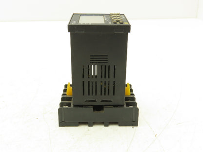 Omron H5CX-L8SD Timer Relay Digital 8 Pin 0.001sec-9999h  24V With P2CF-08 Base