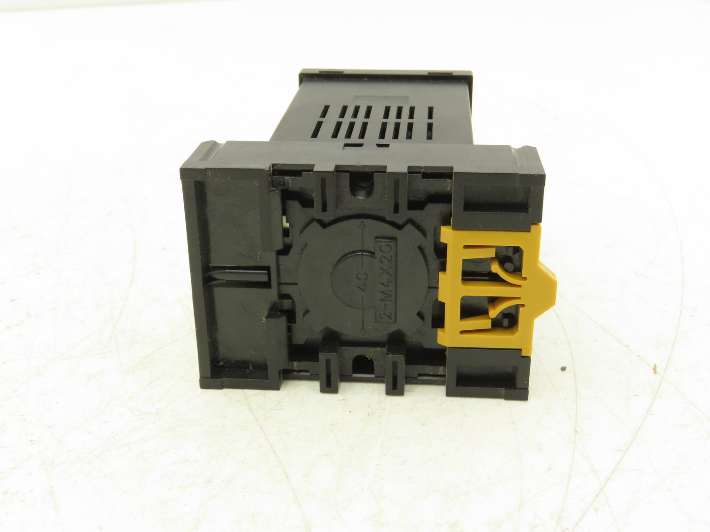 Omron H5CX-L8SD Timer Relay Digital 8 Pin 0.001sec-9999h  24V With P2CF-08 Base