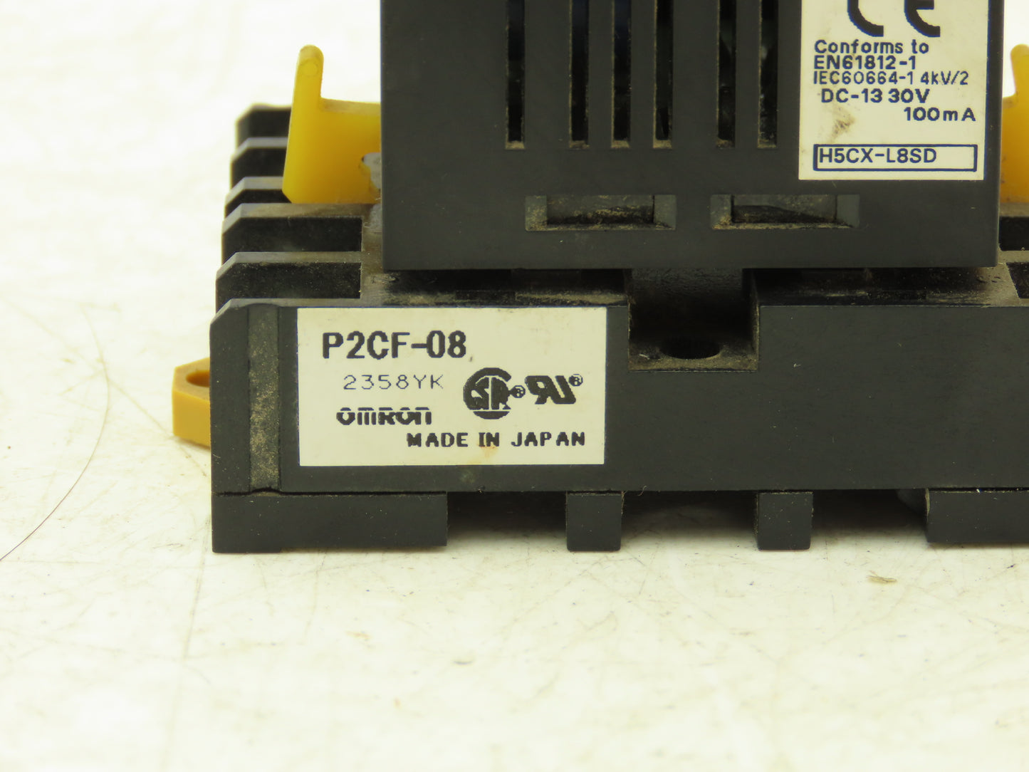 Omron H5CX-L8SD Timer Relay Digital 8 Pin 0.001sec-9999h  24V With P2CF-08 Base