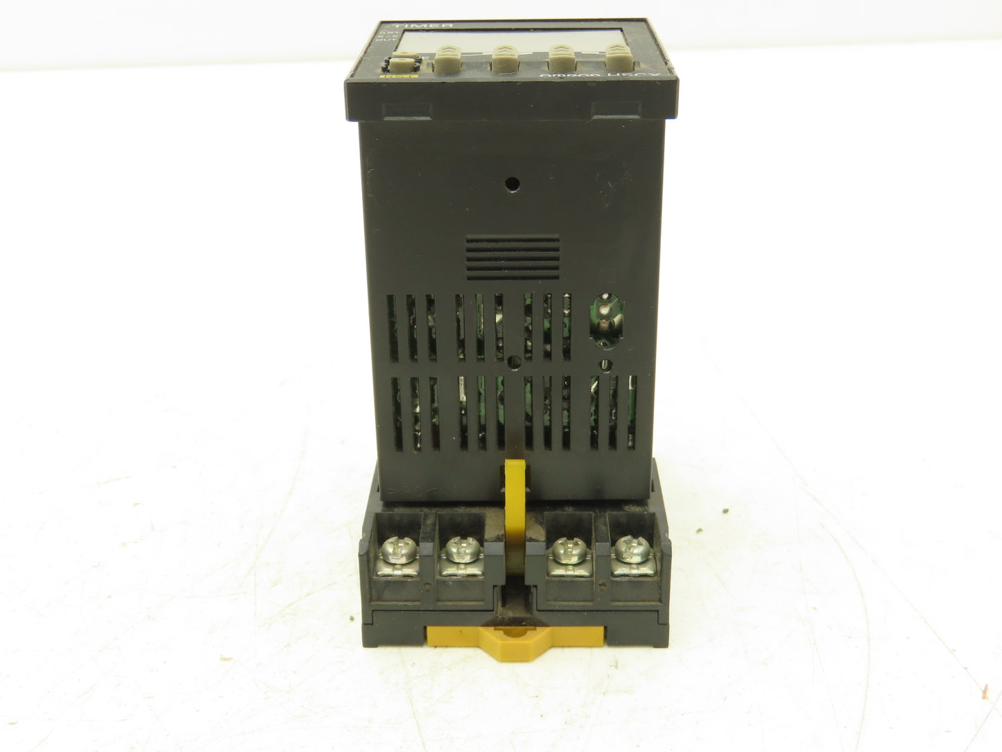 Omron H5CX-L8SD Timer Relay Digital 8 Pin 0.001sec-9999h  24V With P2CF-08 Base