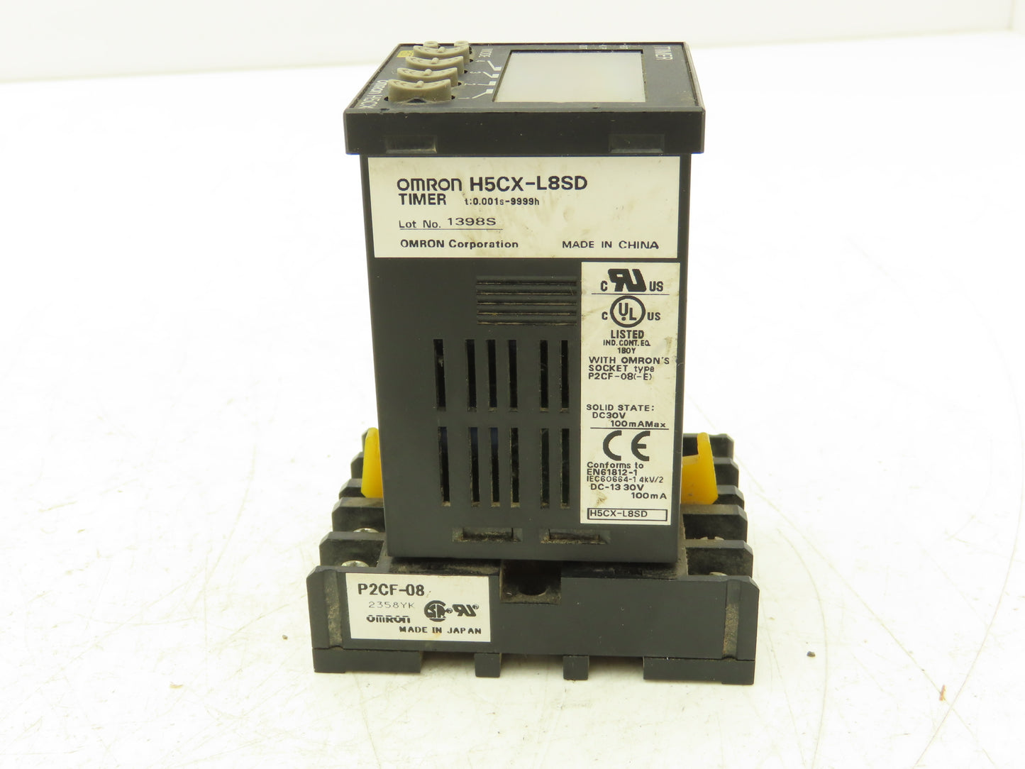 Omron H5CX-L8SD Timer Relay Digital 8 Pin 0.001sec-9999h  24V With P2CF-08 Base