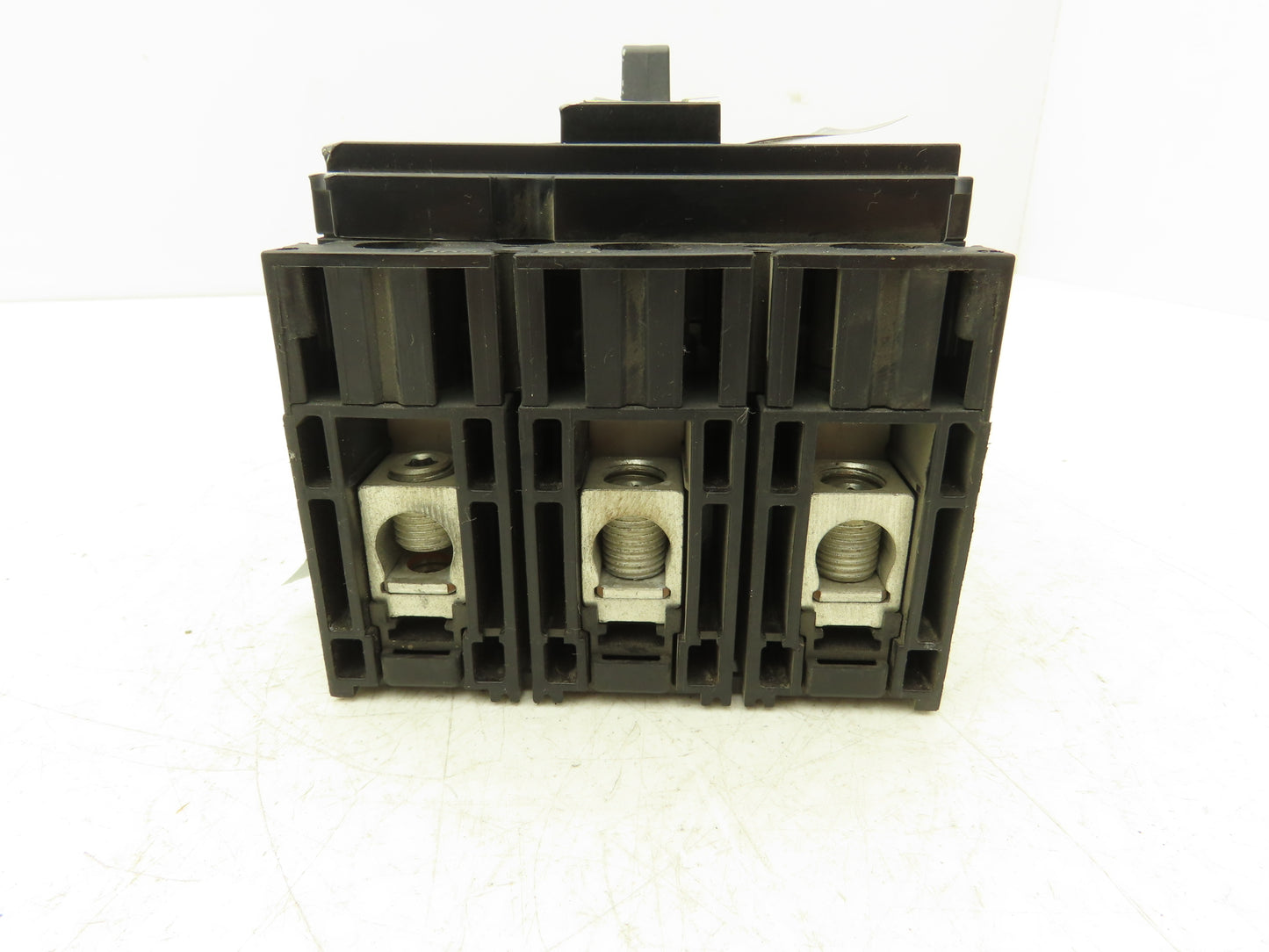 Square D HDL36040 PowerPact Circuit Breaker 40 Amp 3 Pole HD 060 Panel Mount