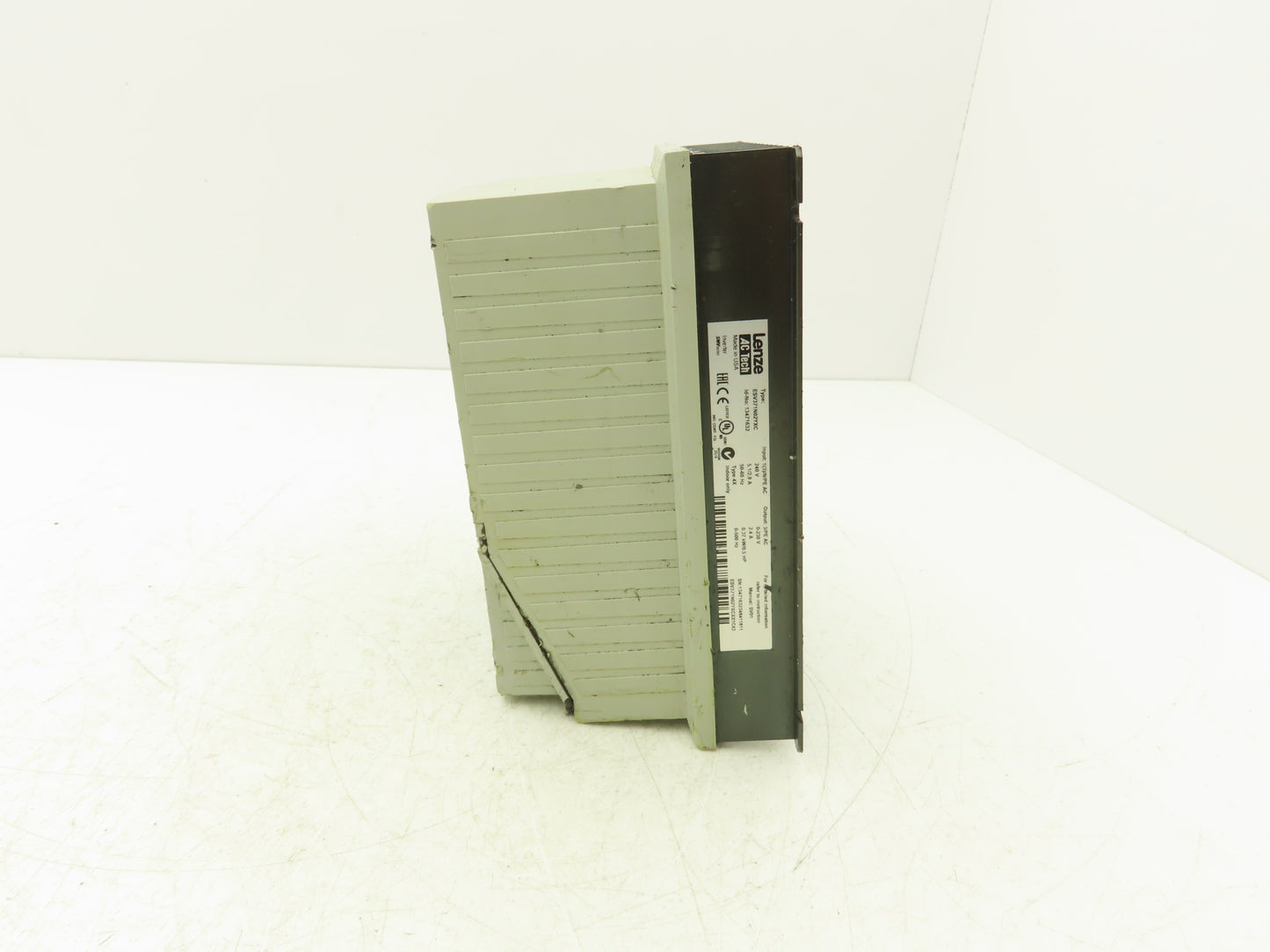 Lenze ESV371N02 SMVector AC Drive Variable Speed Inverter VFD .5Hp 230V 3Ph Read