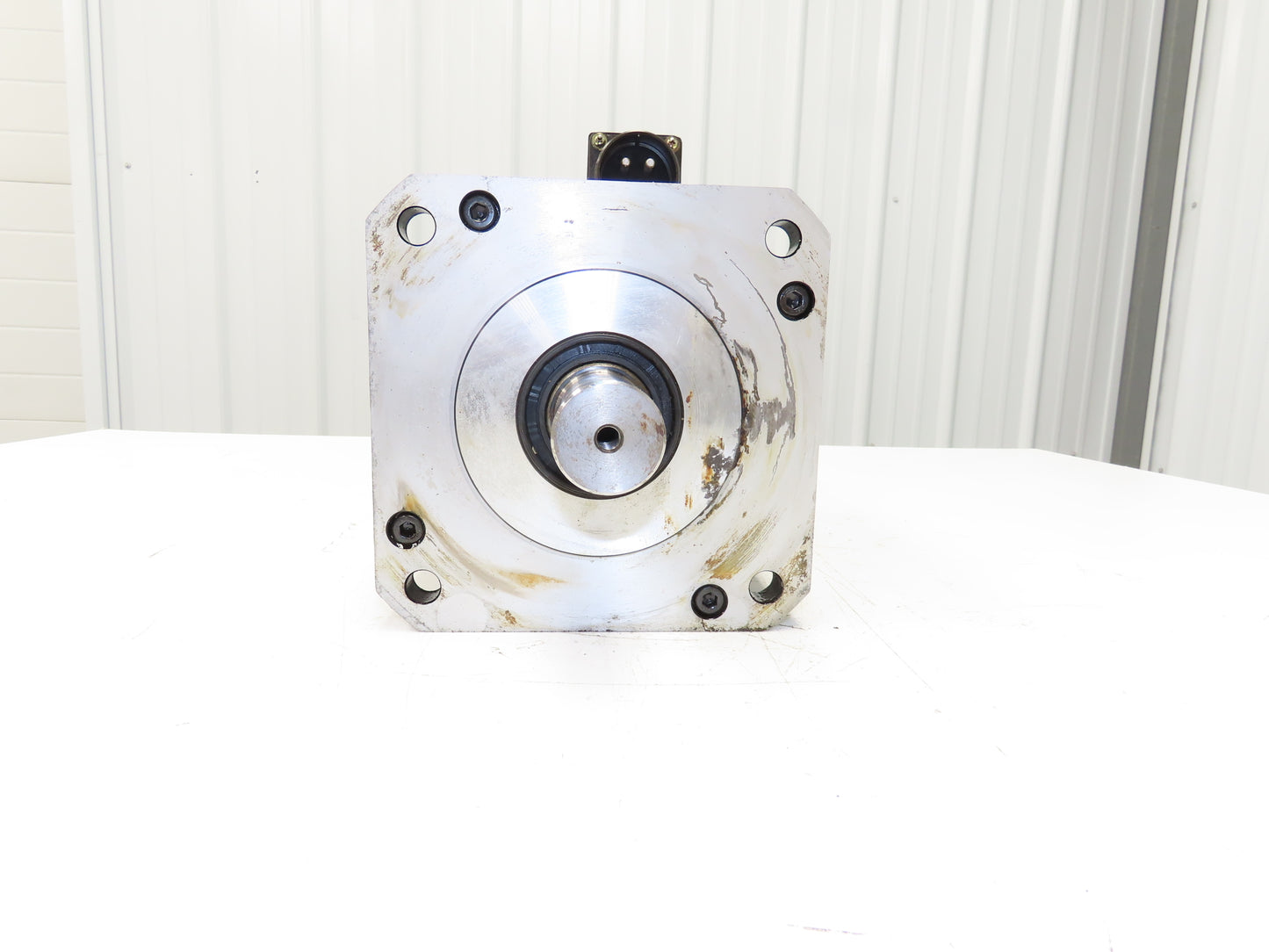 Okuma BL-MP400J-20SNB AC Servo Motor 6.7kW 2000 RPM 143V 40.8A 3PH With Encoder