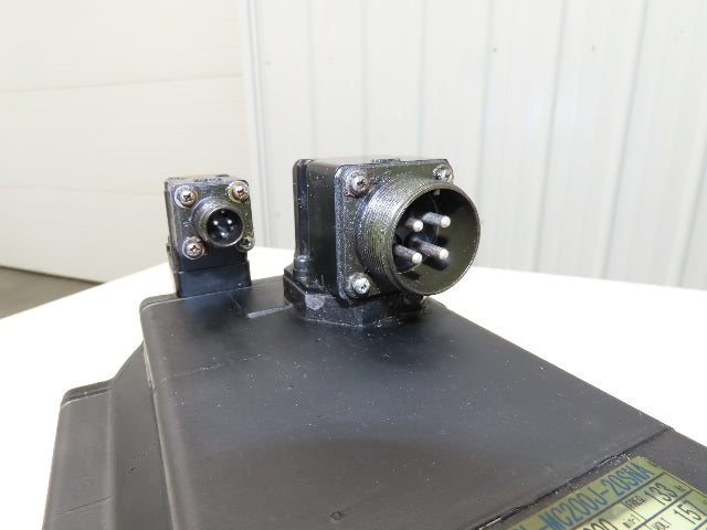 Okuma BL-MC200J-20SNA AC Servo Motor 4kW 2000 RPM 157V 16.2A 3PH With Encoder