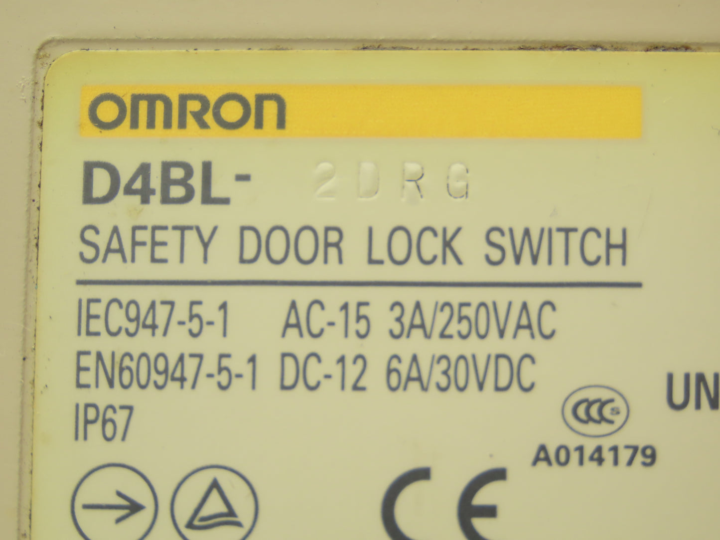 Omron D4BL-2DRG Solenoid Interlock Safety Door Switch 24VDC With Spring Latch