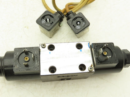 Tokimec DG4V-3-2C-M-U1-H-7-54 Directional Control Double Solenoid Valve 4/3 24V
