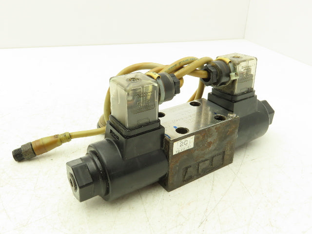 Tokimec DG4V-3-2C-M-U1-H-7-54 Directional Control Double Solenoid Valve 4/3 24V
