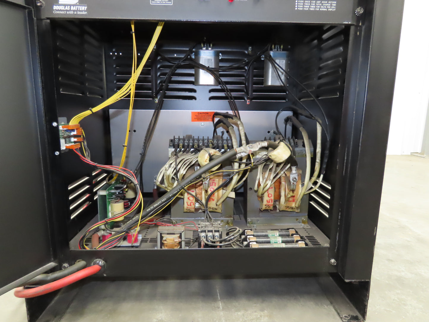 Douglas LP3B12 Legacy Forklift Battery Charger 24V 750Ah 135A 208/240/480V 3Ph