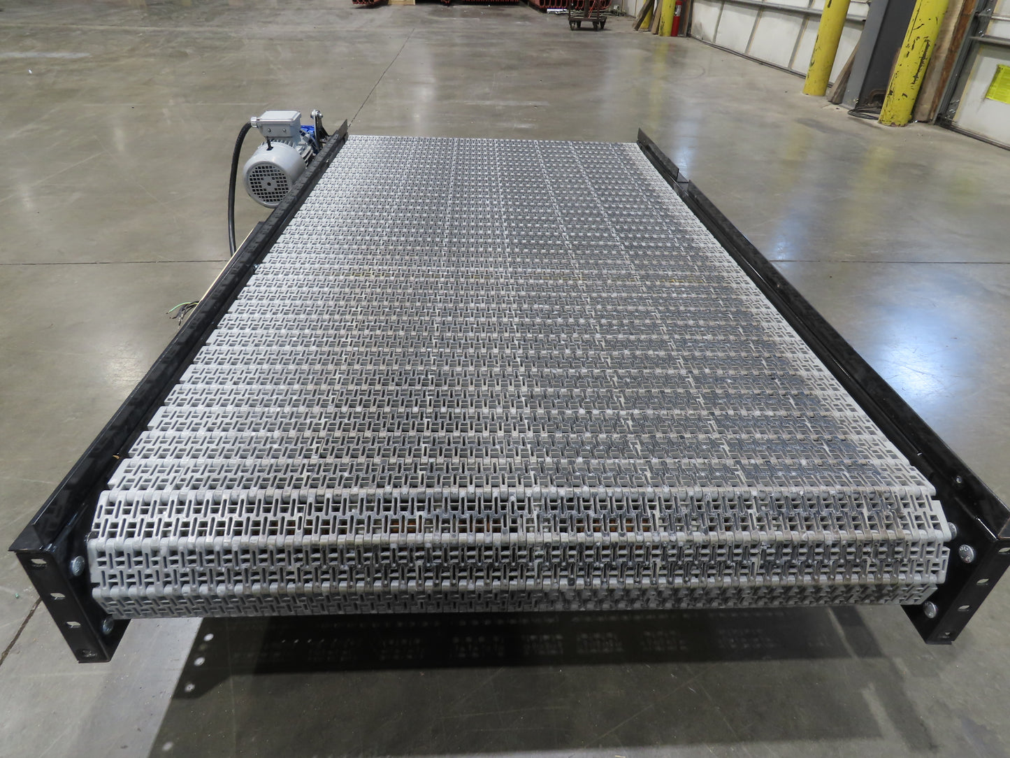 Hytrol 42"x 6'L MatTop Belt Conveyor 39"BF w/Gravity Roller Off Ramp 3PH 205FPM