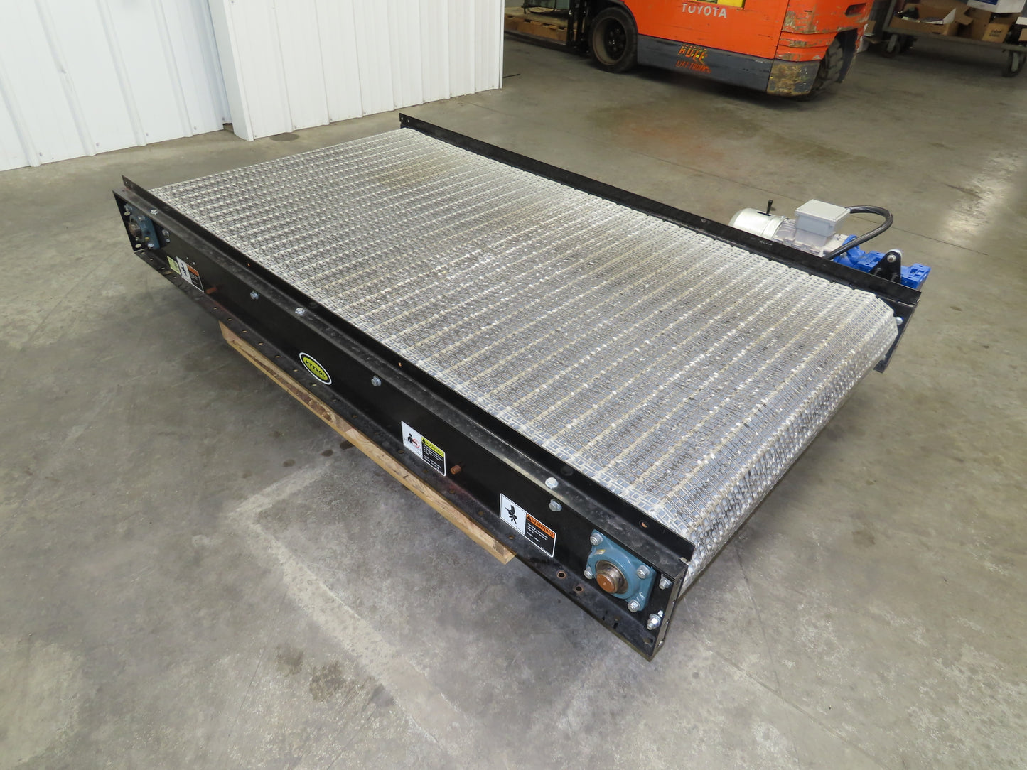 Hytrol 42"x 6'L MatTop Plastic Belt Conveyor 39"BF 3PH Direct Drive 200FPM