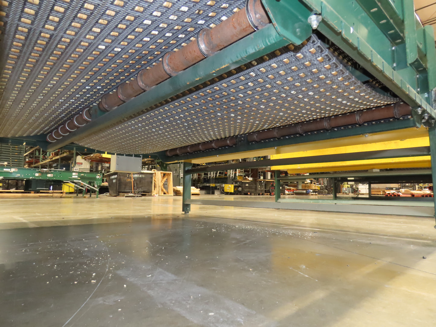 UMD 8' 8"x 15' MatTop Plastic Roller Belt Conveyor 98"BF 3PH Belt Drive 112FPM