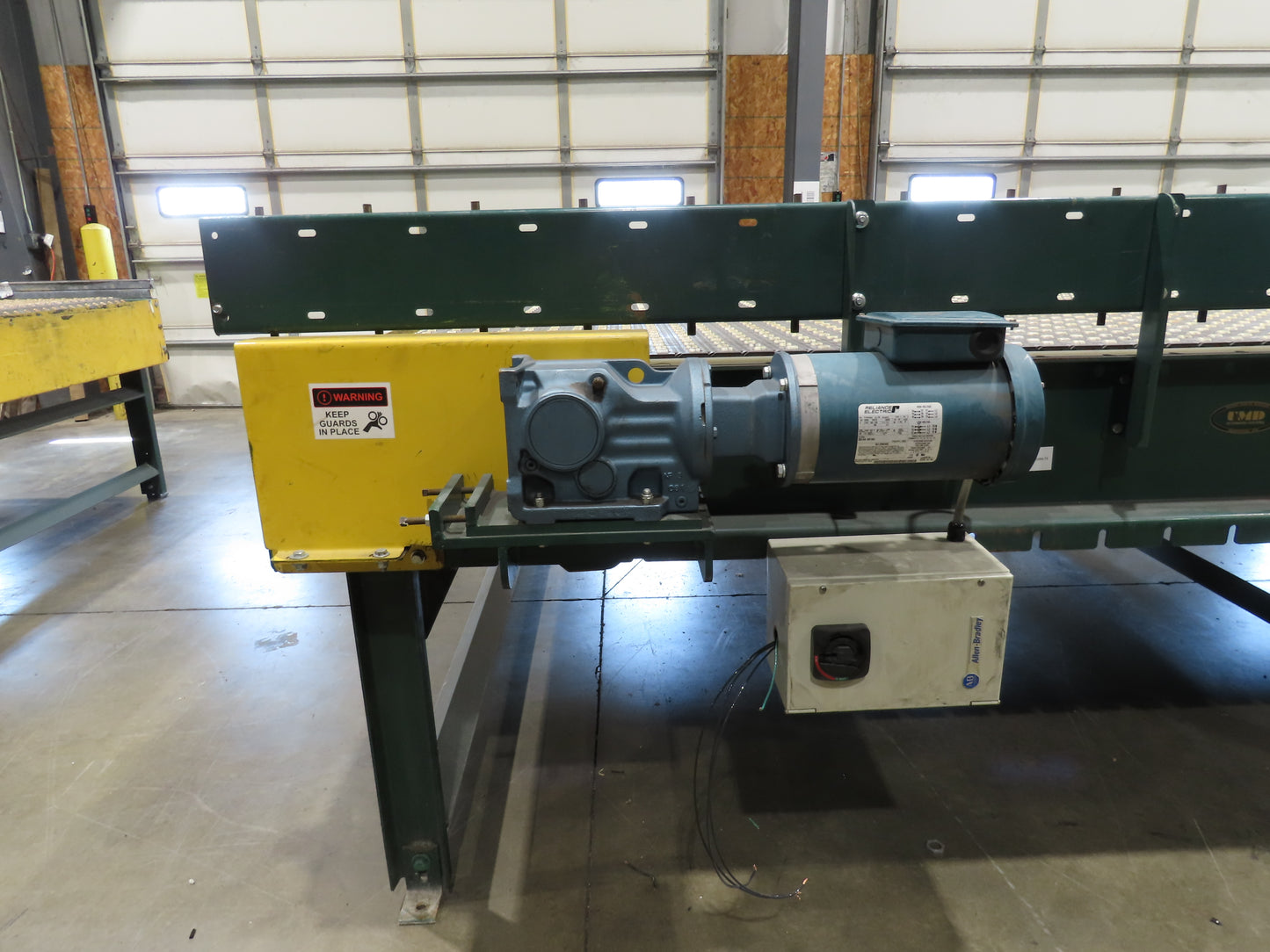 UMD 8' 8"x 15' MatTop Plastic Roller Belt Conveyor 98"BF 3PH Belt Drive 112FPM